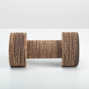 Когтеточка из картона с кошачьей мятой «Кото-йога», гантель Когтеточка из картона с кошачьей мятой «Кото-йога», гантель