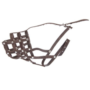 Намордник кожаный «Зооник» №5 (немецкая овчарка, терьер), длина по носу 11 см, обхват морды 36 см, микс Намордник кожаный «Зооник» №5 (немецкая овчарка, терьер), длина по носу 11 см, обхват морды 36 см, микс