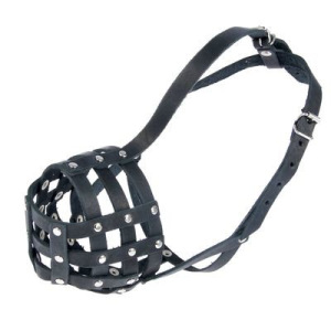 Намордник кожаный «Зооник» №Р (ротвейлер), длина по носу 10,5 см, обхват морды 32 см, микс Намордник кожаный «Зооник» №Р (ротвейлер), длина по носу 10,5 см, обхват морды 32 см, микс