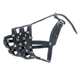 Намордник кожаный «Зооник» №С (стаффорд), длина по носу 9,5 см, обхват морды 32 см, микс Намордник кожаный «Зооник» №С (стаффорд), длина по носу 9,5 см, обхват морды 32 см, микс