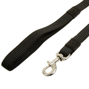 Поводок Зооник капроновый с латексной нитью и усиленным карабином, 5 м х 2,5 см, черный Поводок Зооник капроновый с латексной нитью и усиленным карабином, 5 м х 2,5 см, черный