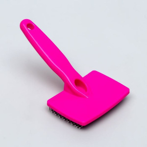 Пуходерка пластиковая мягкая с закругленными зубьями, средняя, 9 х 15,5 см, розовая Пуходерка пластиковая мягкая с закругленными зубьями, средняя, 9 х 15,5 см, розовая