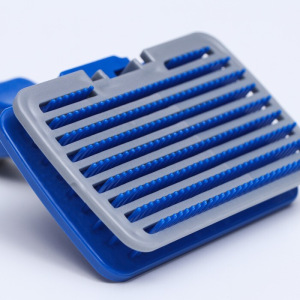 Пуходёрка пластиковая с самоочисткой большая, 12 х 20 см, синяя Пуходёрка пластиковая с самоочисткой большая, 12 х 20 см, синяя