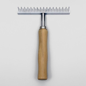 Расчёска-грабли Wood с зубьями разной длины, деревянная ручка, 12,5 х 9,5 см Расчёска-грабли Wood с зубьями разной длины, деревянная ручка, 12,5 х 9,5 см