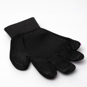 Рукавица-щетка для шерсти на левую руку из неопрена с удлиненными зубчиками, фиолетовая Рукавица-щетка для шерсти на левую руку из неопрена с удлиненными зубчиками, фиолетовая