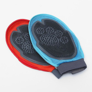 Рукавица-щетка для шерсти, на правую и левую руку с отверстием для пальца, микс Рукавица-щетка для шерсти, на правую и левую руку с отверстием для пальца, микс