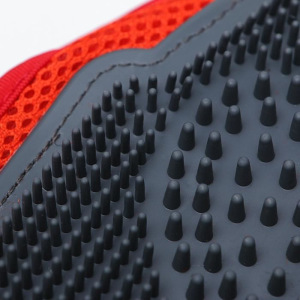 Рукавица-щетка для шерсти, на правую и левую руку с отверстием для пальца, микс Рукавица-щетка для шерсти, на правую и левую руку с отверстием для пальца, микс