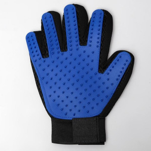 Рукавица-щетка для шерсти на правую руку из неопрена с удлиненными зубчиками, синяя Рукавица-щетка для шерсти на правую руку из неопрена с удлиненными зубчиками, синяя