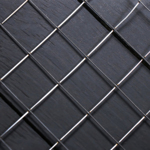 Сетка оцинкованная, сварная, 1 × 10 м, ячейка 25 × 25 мм, d = 1 мм, металл Сетка оцинкованная, сварная, 1 × 10 м, ячейка 25 × 25 мм, d = 1 мм, металл