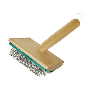 Щётка-пуходёрка деревянная трёхрядная, основание 76х56 мм Щётка-пуходёрка деревянная трёхрядная, основание 76х56 мм