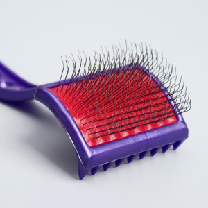 Щётка-пуходерка средняя для вычесывания длинношерстных животных, мягкая без капель, основание 6,2 х 4,2 см, микс Щётка-пуходерка средняя для вычесывания длинношерстных животных, мягкая без капель, основание 6,2 х 4,2 см, микс