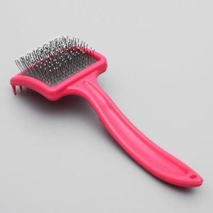 Щетка-пуходерка средняя мягкая с каплями, основание 59х49 мм, микс цветов Щетка-пуходерка средняя мягкая с каплями, основание 59х49 мм, микс цветов