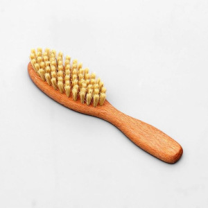 Щётка с натуральной щетиной для шерсти собак,19x4x1,2 см, белая Щётка с натуральной щетиной для шерсти собак,19x4x1,2 см, белая