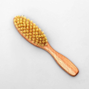 Щётка с натуральным тампико для шерсти собак, 19x4x1,2 см, белая Щётка с натуральным тампико для шерсти собак, 19x4x1,2 см, белая