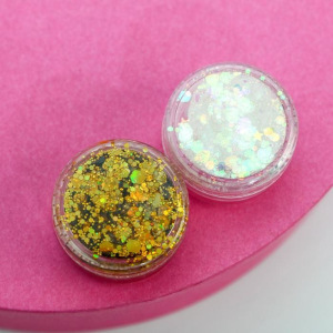 Адвент-календарь "Meowy Catmas", 7 предметов для идеального макияжа Адвент-календарь "Meowy Catmas", 7 предметов для идеального макияжа