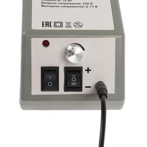 Аппарат для маникюра LuazON LMH-02, 6 насадок, до 20000 об/мин, 12 Вт, серый Аппарат для маникюра LuazON LMH-02, 6 насадок, до 20000 об/мин, 12 Вт, серый