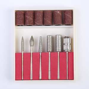 Аппарат для маникюра LuazON LMH-03, 6 насадок, до 25000 об/мин, педаль, 12 Вт, серый Аппарат для маникюра LuazON LMH-03, 6 насадок, до 25000 об/мин, педаль, 12 Вт, серый