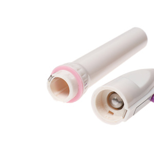 Аппарат для маникюра LuazON LMM-01-05, 5 насадок, 2хAA (не в комплекте), белый Аппарат для маникюра LuazON LMM-01-05, 5 насадок, 2хAA (не в комплекте), белый