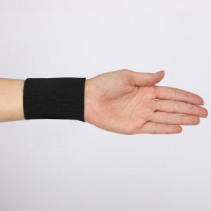 Бандаж для лучезапястного сустава - "Крейт" (№1, черный) F-200, обхват запястья 14-16 см Бандаж для лучезапястного сустава - "Крейт" (№1, черный) F-200, обхват запястья 14-16 см