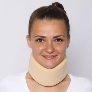 Бандаж для шейного отдела - "Крейт" (№12, бежевый) F-320, высота бандажа 12 см Бандаж для шейного отдела - "Крейт" (№12, бежевый) F-320, высота бандажа 12 см