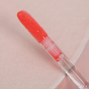 Блеск с эффектом увеличения объёма губ Meowmazing, оттенок алый, 3 мл Блеск с эффектом увеличения объёма губ Meowmazing, оттенок алый, 3 мл