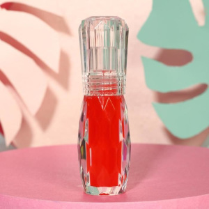 Блеск с эффектом увеличения объёма губ Sweet Unicorn Gloss, оттенок алый Блеск с эффектом увеличения объёма губ Sweet Unicorn Gloss, оттенок алый