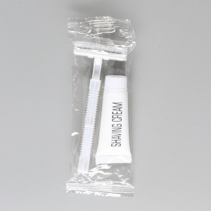 Бритва Стандарт с двумя нержавеющими лезвиями и крем для бритья 10 гр. Бритва Стандарт с двумя нержавеющими лезвиями и крем для бритья 10 гр.