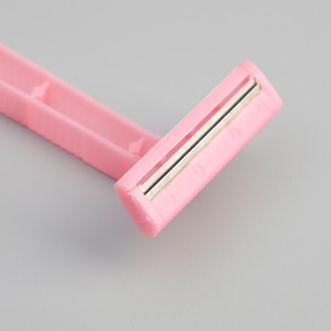 Бритвенные станки одноразовые LuazON Breeze, 2 лезвия, 5 шт. Бритвенные станки одноразовые LuazON Breeze, 2 лезвия, 5 шт.