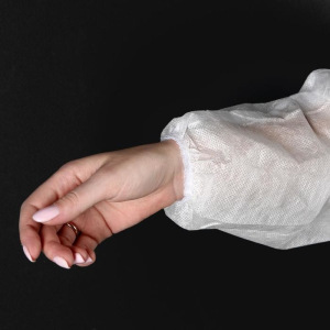 Халат хирургический на завязках, манжета на резинке 25 г/м2, размер 50-54, длина 140 см Халат хирургический на завязках, манжета на резинке 25 г/м2, размер 50-54, длина 140 см