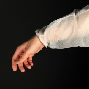 Халат медицинский хирургический 140 см 25г/м2, рукав резинка Халат медицинский хирургический 140 см 25г/м2, рукав резинка