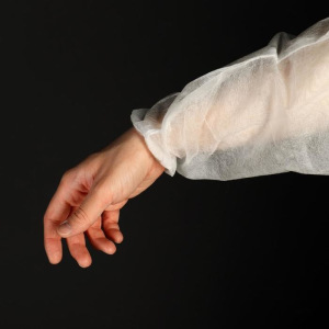 Халат медицинский хирургический 140 см 40 г/м2, рукав резинка Халат медицинский хирургический 140 см 40 г/м2, рукав резинка