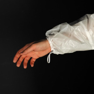 Комбинезон медицинский защитный, 40 г/ м2, (ламинат), на резинках. Молния, клапан Комбинезон медицинский защитный, 40 г/ м2, (ламинат), на резинках. Молния, клапан