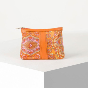Косметичка простая, отдел на молнии, цвет оранжевый Косметичка простая, отдел на молнии, цвет оранжевый