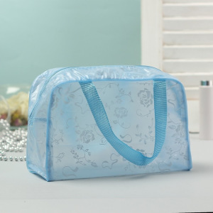 Косметичка ПВХ, отдел на молнии, 2 ручки, цвет голубой Косметичка ПВХ, отдел на молнии, 2 ручки, цвет голубой