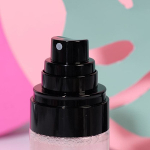 Мерцающий праймер-фиксатор для макияжа Damn bright Мерцающий праймер-фиксатор для макияжа Damn bright