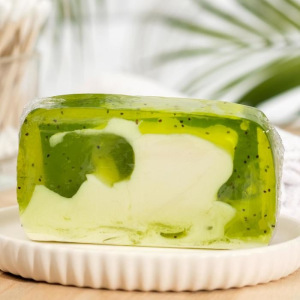 Мыло ручной работы Savonry «Сайлент», киви, 100 г Мыло ручной работы Savonry «Сайлент», киви, 100 г