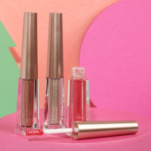 Набор глиттерных теней для глаз Beauty Winter, оттенки № 4, 5, 6 Набор глиттерных теней для глаз Beauty Winter, оттенки № 4, 5, 6