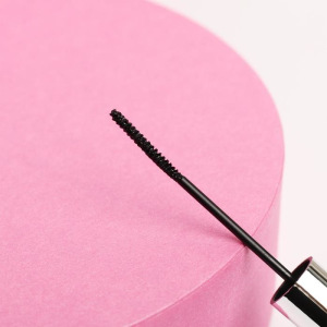 Набор Happy Milk, черная тушь для ресниц, глиттерая подводка №3 и тени для глаз (2 цвета) Набор Happy Milk, черная тушь для ресниц, глиттерая подводка №3 и тени для глаз (2 цвета)