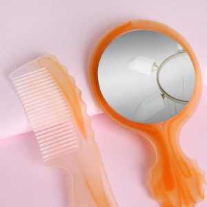 Набор парикмахерский, 4 предмета, цвет «янтарный» Набор парикмахерский, 4 предмета, цвет «янтарный»