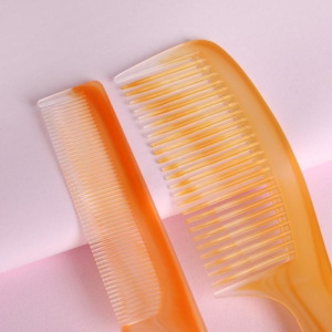 Набор парикмахерский, 4 предмета, цвет «янтарный» Набор парикмахерский, 4 предмета, цвет «янтарный»