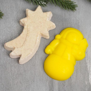 Набор "Снежных чудес" блокнот, ручка, фигурное мыло, бомбочка для ванн Набор "Снежных чудес" блокнот, ручка, фигурное мыло, бомбочка для ванн