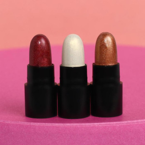 Набор теней для глаз в стике "Hello, winter!", 3 цвета Набор теней для глаз в стике "Hello, winter!", 3 цвета