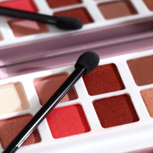 Набор теней для век, 10 цветов Набор теней для век, 10 цветов