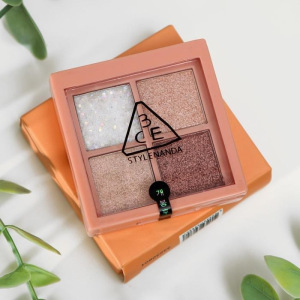 Набор теней для век с блёстками, 4 цвета Набор теней для век с блёстками, 4 цвета