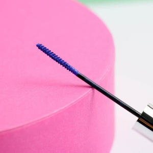 Набор: тушь для ресниц и глиттерная подводка Glossing Time Набор: тушь для ресниц и глиттерная подводка Glossing Time