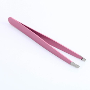 Набор Winter Party (трафарет для бровей, пинцет и карандаш с щёточкой, оттенок №4) Набор Winter Party (трафарет для бровей, пинцет и карандаш с щёточкой, оттенок №4)