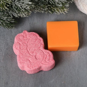 Набор Winter time: мыло, бомбочка для ванн единорог Набор Winter time: мыло, бомбочка для ванн единорог