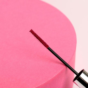 Набор You are magiCOOL (розовая тушь, жидкие глиттерные тени №5 и щипцы для ресниц) Набор You are magiCOOL (розовая тушь, жидкие глиттерные тени №5 и щипцы для ресниц)