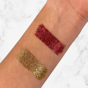 Набор Your Happy Winter, черная тушь для ресниц, глиттерая подводка №6 и тени (2 цвета) Набор Your Happy Winter, черная тушь для ресниц, глиттерая подводка №6 и тени (2 цвета)