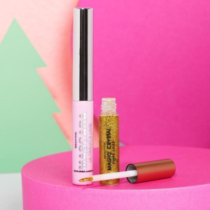 Набор Your Happy Winter, черная тушь для ресниц, глиттерая подводка №6 и тени (2 цвета) Набор Your Happy Winter, черная тушь для ресниц, глиттерая подводка №6 и тени (2 цвета)